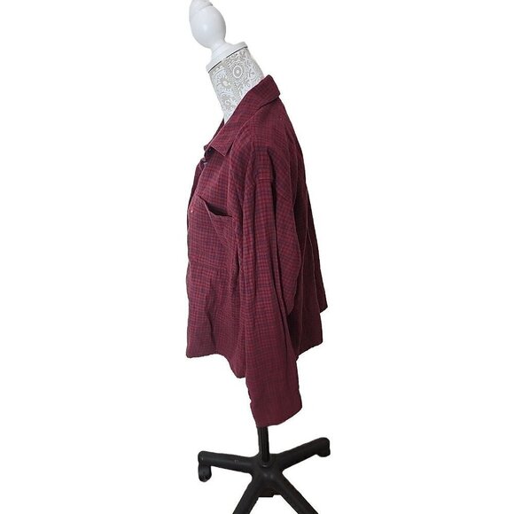 Levi's Women's Plus Flannel Maple Utility Cropped Shirt Red Plaid Size 1X - Picture 4 of 8